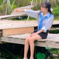 Thùy Trang ( cô )