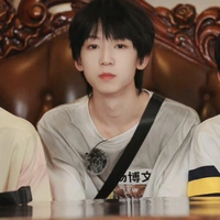 Dương Bác Văn-Hắn