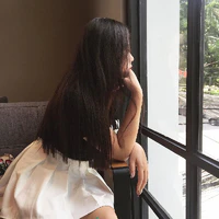Quỳnh Chi (bạn thân P.anh)