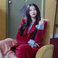 Lee Ji Eun_IU_32 tuổi
