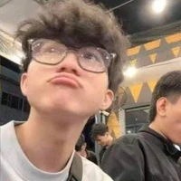 Gì gì nhìn gì