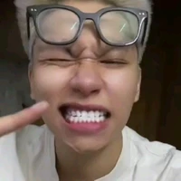 ‌Trung Hiếu ( Strange H )