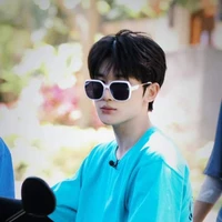 Dư Vũ Hàm_(Hắn)