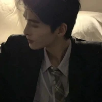 Hạ Thành Duy ( ba nu9)