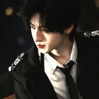 Chu Chí Hâm - Hắn