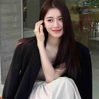 Phó giám đốc Lee