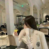 Y/n (cô)