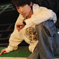 Dương Bác Văn_Anh