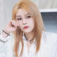 Từ Sở Văn-T