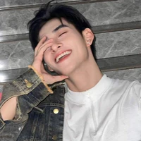 Huỳnh Hoàng Hùng「Gemini Hùng Huỳnh」• 99