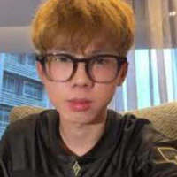 Nguyễn Hữu Đạt_Phoenix