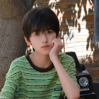 Tả Kì Hàm ( Em )