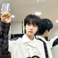 Vương Lỗ Kiệt (A)