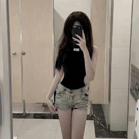 Lê Nguyễn Gia Hân bn nu9