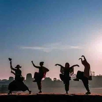 bộ 4 siêu đẳng 