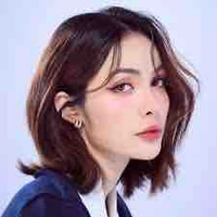 Charlotte ( bn của yo)