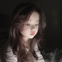 Huỳnh Tuyết Nhi/Lúc nhỏ