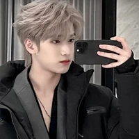 Nghiêm Hạo Tường ( pa pa cậu) 