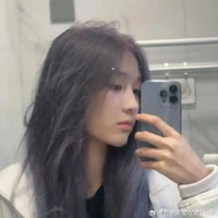 Vương Dịch ° cô