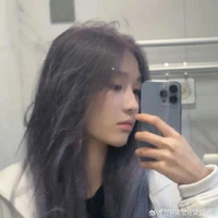 Vương Dịch ° cô