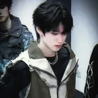 Chu Chí Hâm ( hắn )