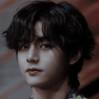 Kim Taehyung/hắn