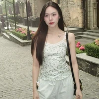 June ( nàng)