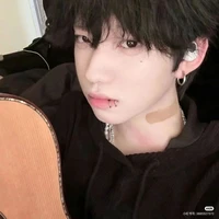 Lâm Hạ Nguyên - Cậu