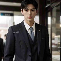 Lalisa Manobal ( Cậu ) 