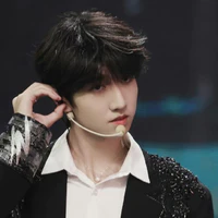 Đồng Vũ Khôn.