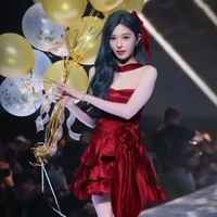 Vương Dịch/nàng