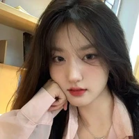 Hoàng Tuyết Nhung_cô