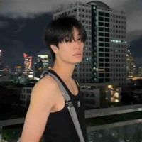 Phuwin Tangsakyuen ( cậu )