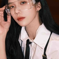 Thầm Mộng Dao hồi nhỏ