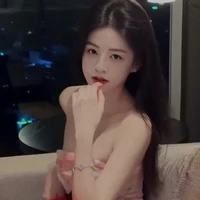 Dương Hàm Hân [ chị gái sinh đôi của em