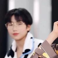 Nhiếp Vĩ Thần