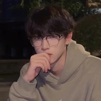 HOÀNG VŨ GIA KHANG