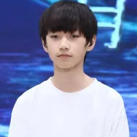 Nhậm Huyền Triết