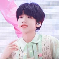 Nhiếp Vĩ Thần