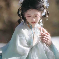 Khương Cảnh Nghi.