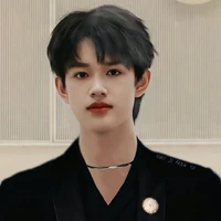 Trương Cực/anh