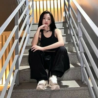 Trịnh Nhã Huyền  - Chị