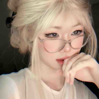Momy của kha đó >:)