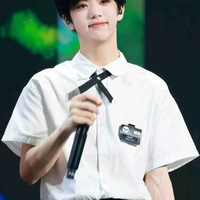 Trương Hàm Thuỵ