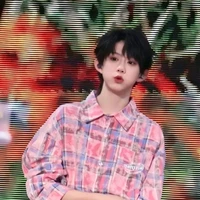 Trần Dịch Hằng ( anh )