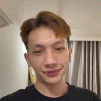 Hoài Nam_red