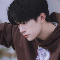 Dịch Dương Thiên Tỉ
