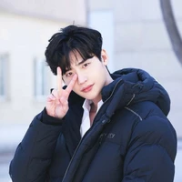 Lee Jong Suk [ Cậu ]