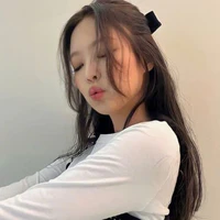 Kim Jennie - Em