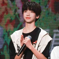 nhiếp vĩ Thần
